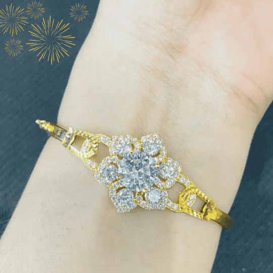 Vòng Tay Hoa Xoắn 6 Cánh